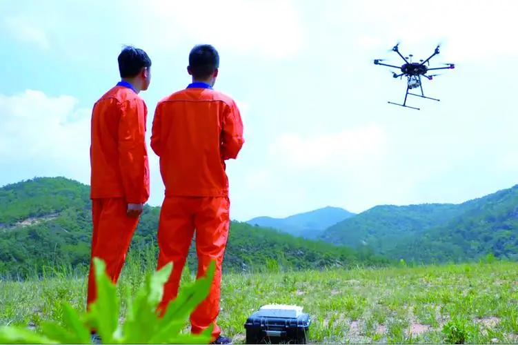 工业园区无人机倾斜摄影巡检拍摄